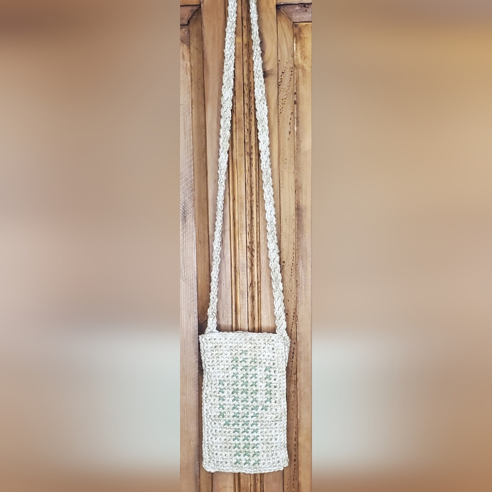 Cream Crochet Crossbody Phone Bag